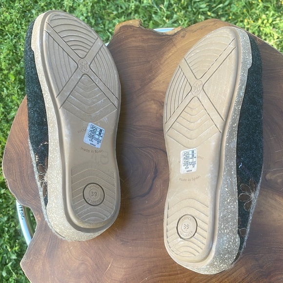 Taos wool clogs sz 39 - Picture 5 of 7